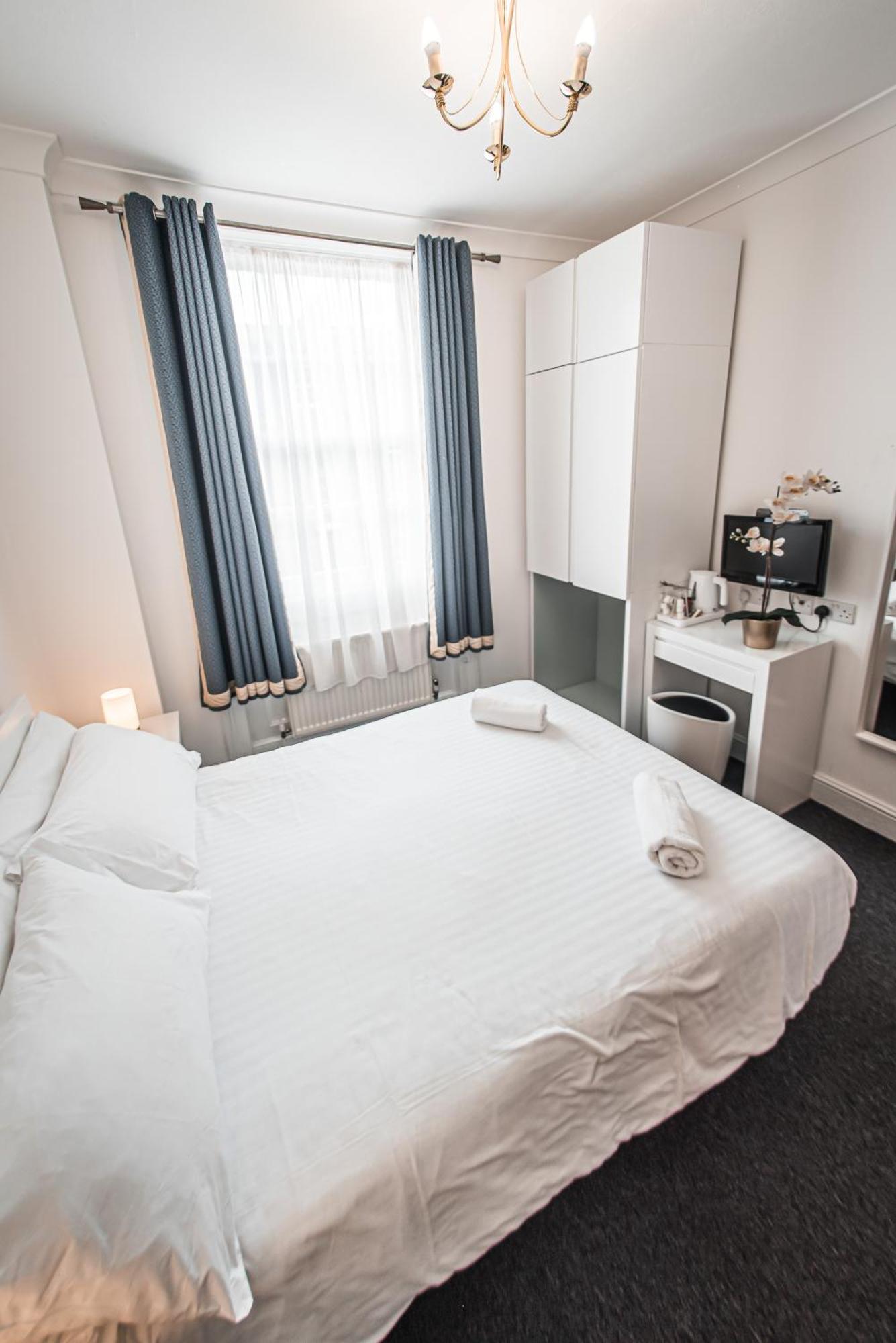 Hotel Meridiana London Bagian luar foto