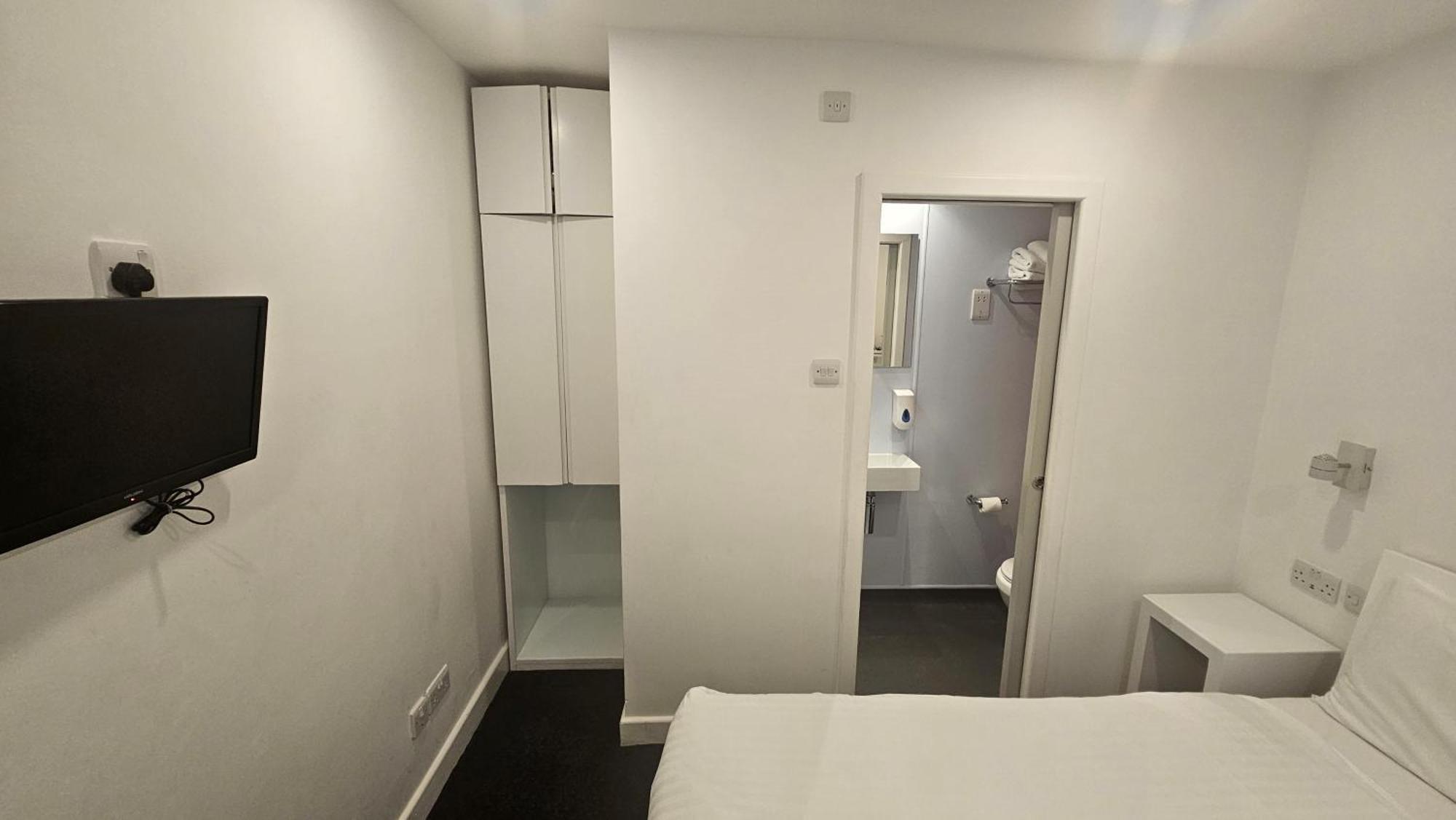 Hotel Meridiana London Bagian luar foto
