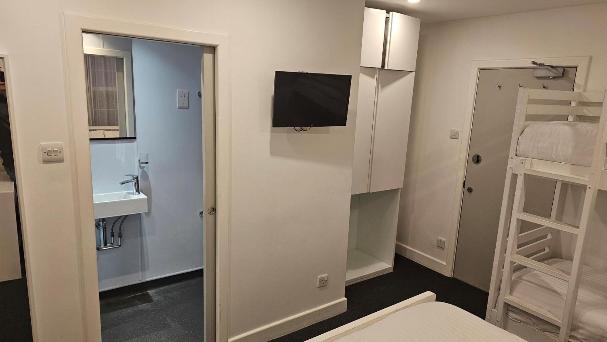 Hotel Meridiana London Bagian luar foto