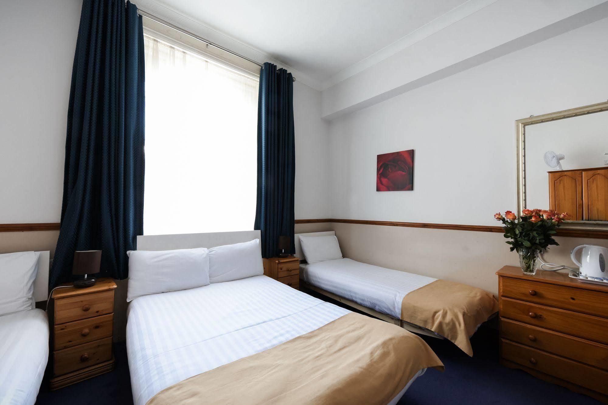 Hotel Meridiana London Bagian luar foto