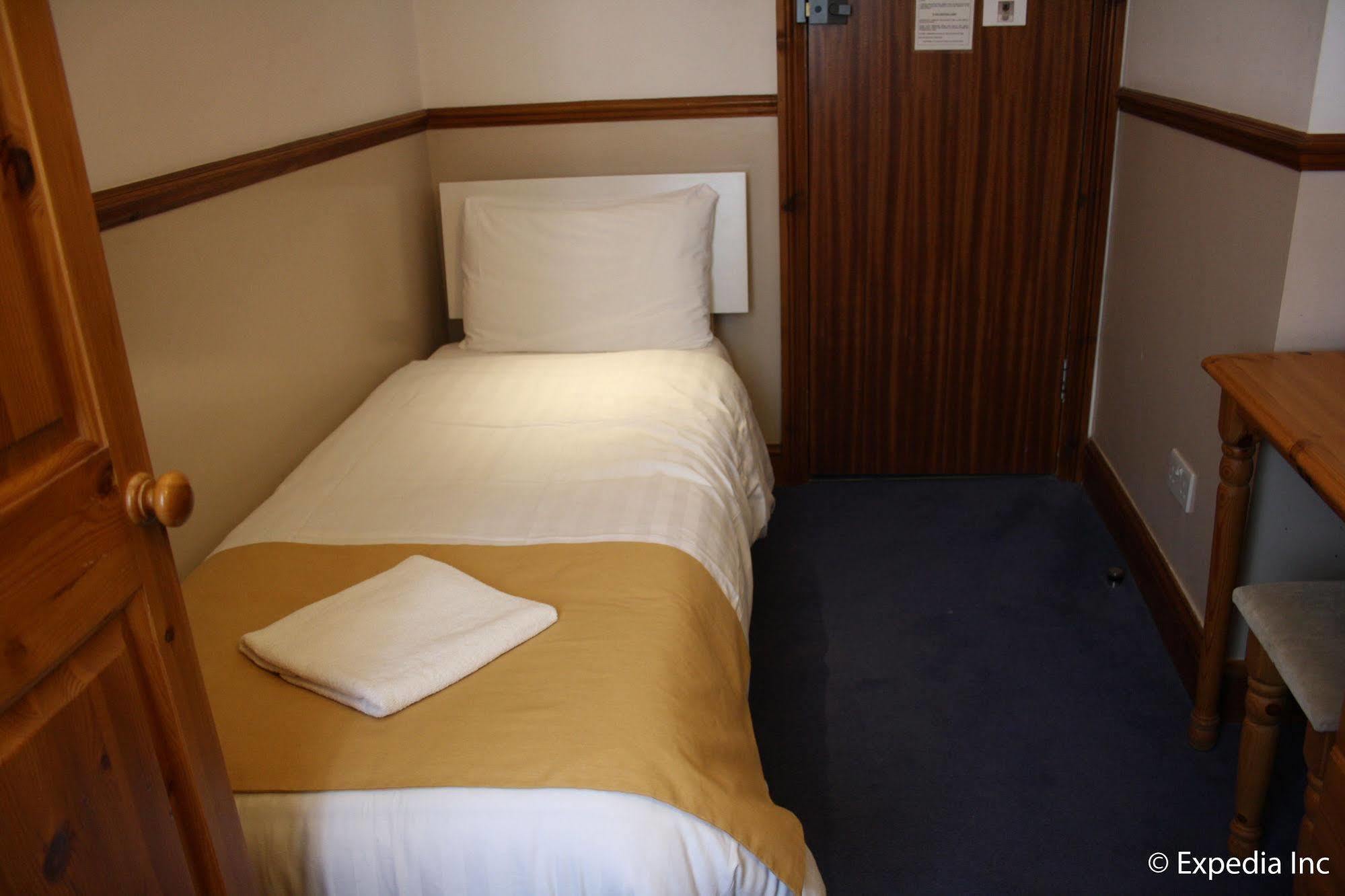 Hotel Meridiana London Bagian luar foto